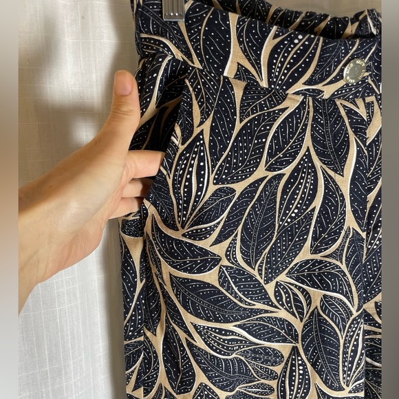 Anne Klein Linen Floral Leaf Print Trousers - Picture 5 of 10